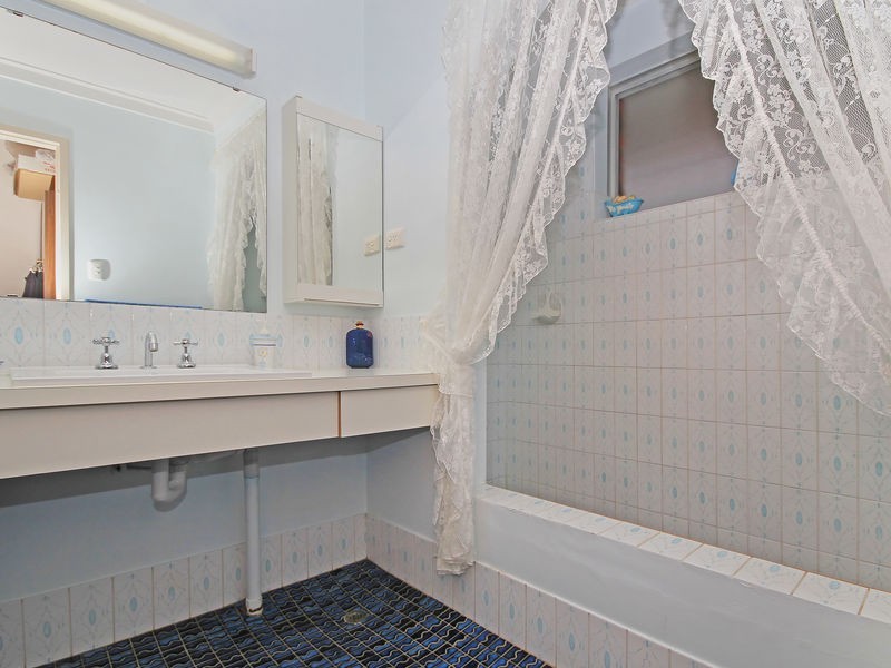 9 Elmton Way, Carine WA 6020