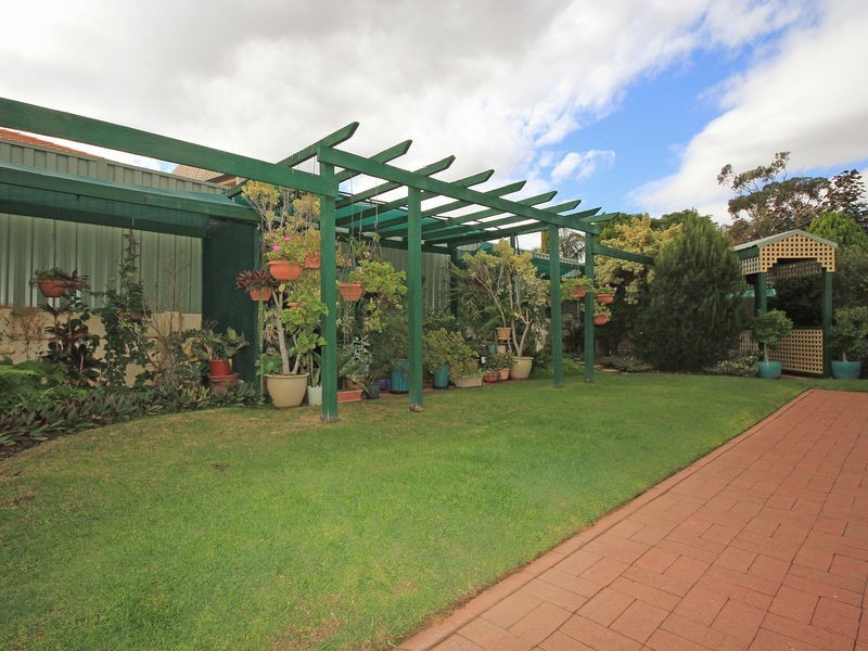 9 Elmton Way, Carine WA 6020