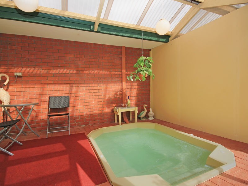 9 Elmton Way, Carine WA 6020