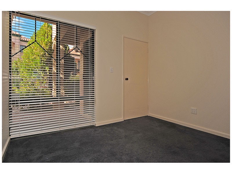 15/10 Fairhaven Tce, Hillarys WA 6025