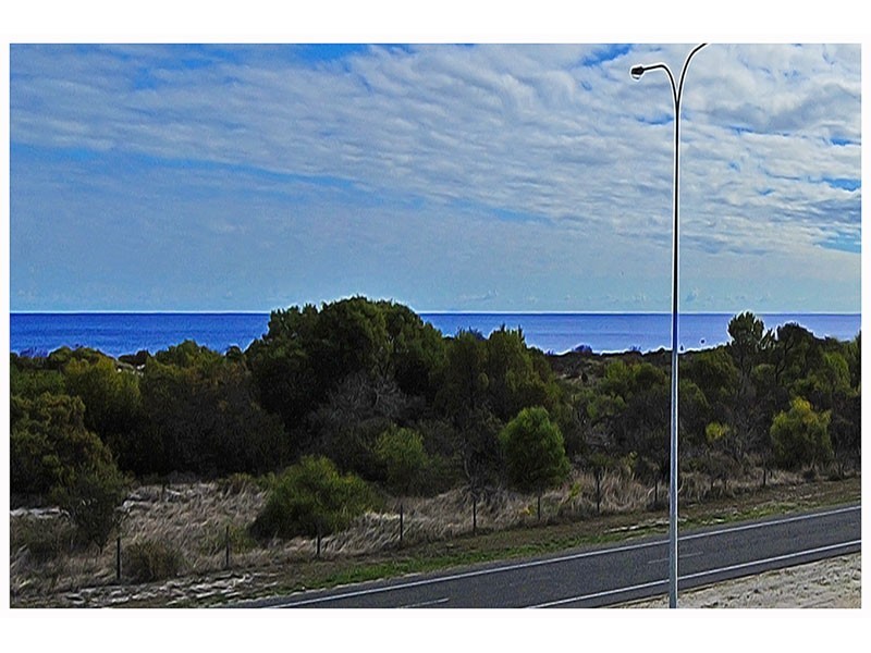 15/10 Fairhaven Tce, Hillarys WA 6025