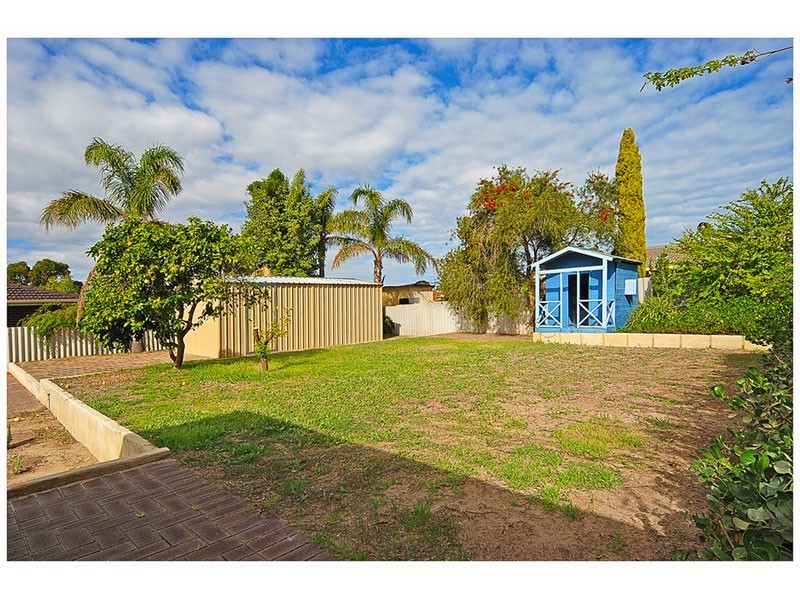8 Austin Way, Padbury WA 6025