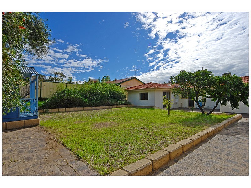 8 Austin Way, Padbury WA 6025