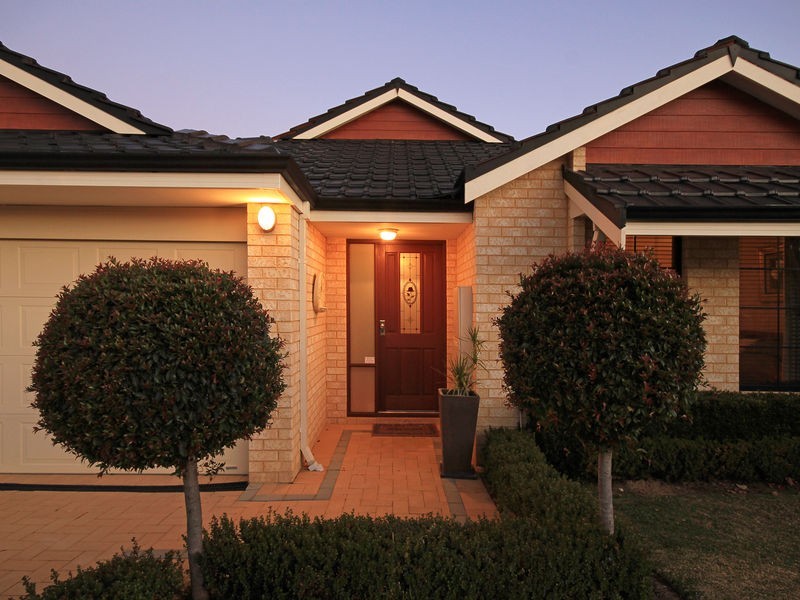 72 Elyard Crescent, Stirling WA 6021