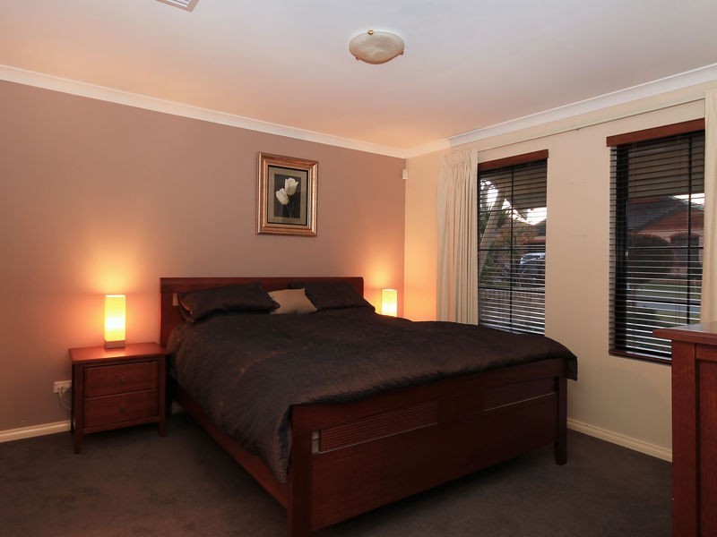 72 Elyard Crescent, Stirling WA 6021