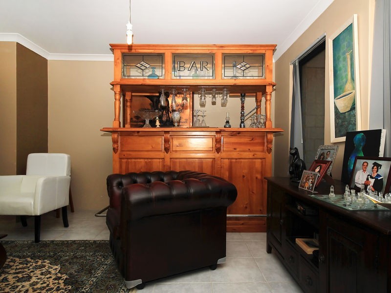 138  Santa Barbara Parade, Quinns Rocks WA 6030