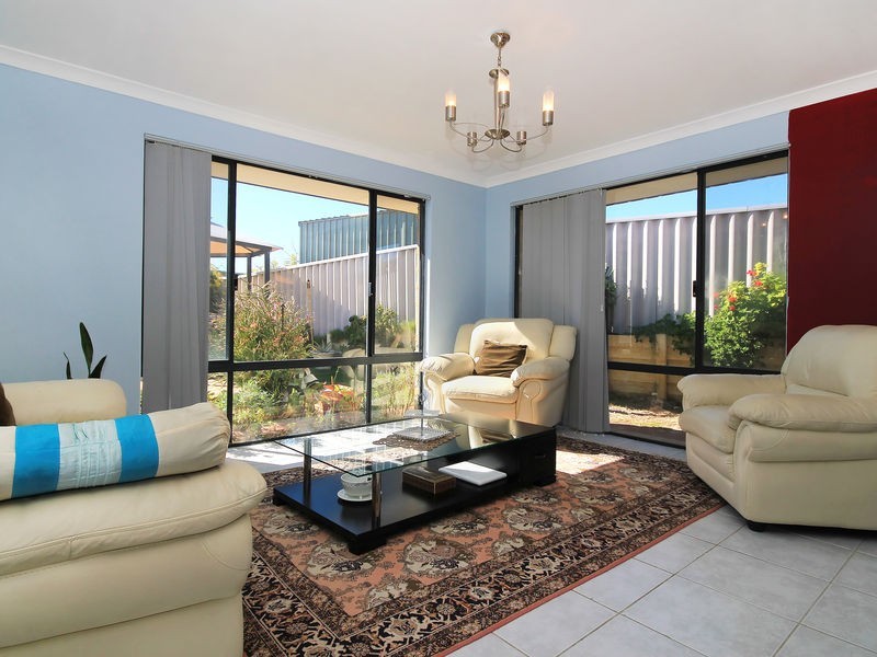 138  Santa Barbara Parade, Quinns Rocks WA 6030