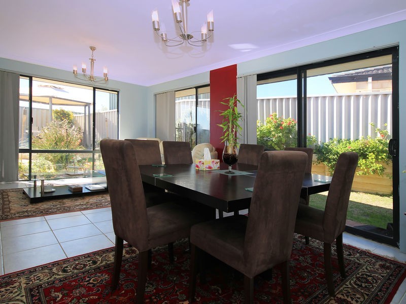 138  Santa Barbara Parade, Quinns Rocks WA 6030