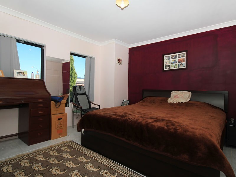 138  Santa Barbara Parade, Quinns Rocks WA 6030