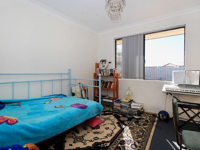 138  Santa Barbara Parade, Quinns Rocks WA 6030