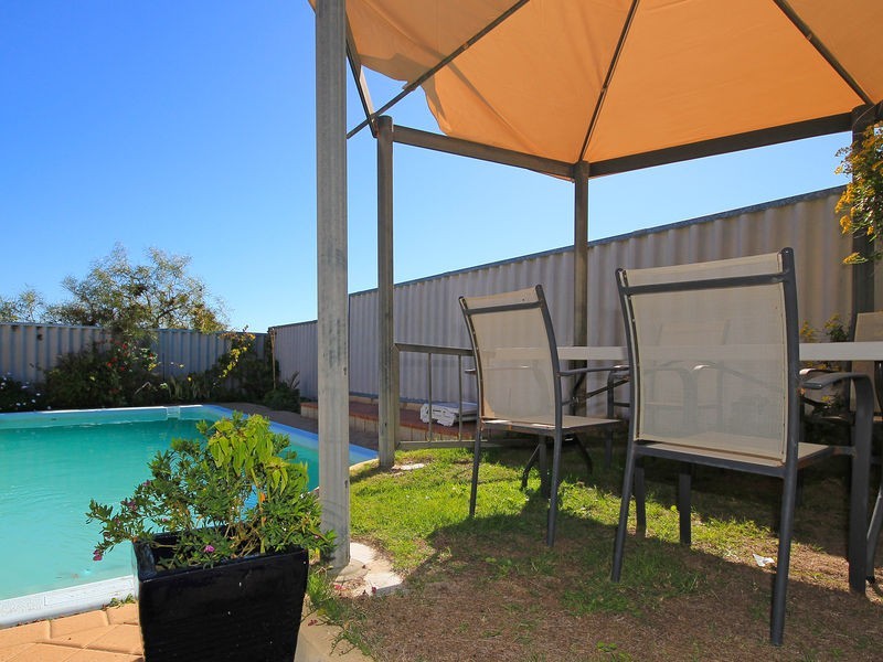 138  Santa Barbara Parade, Quinns Rocks WA 6030