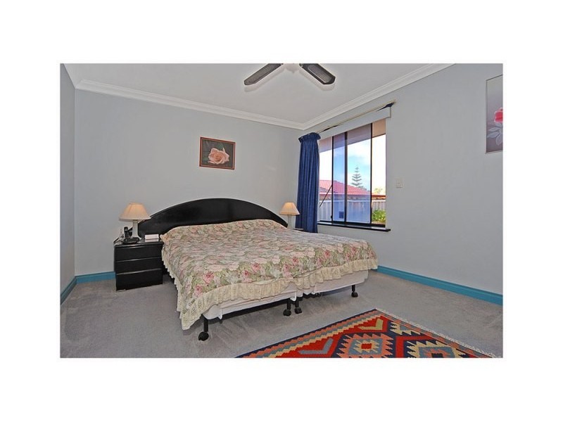 25 Diamond Dve, Ocean Reef WA 6027