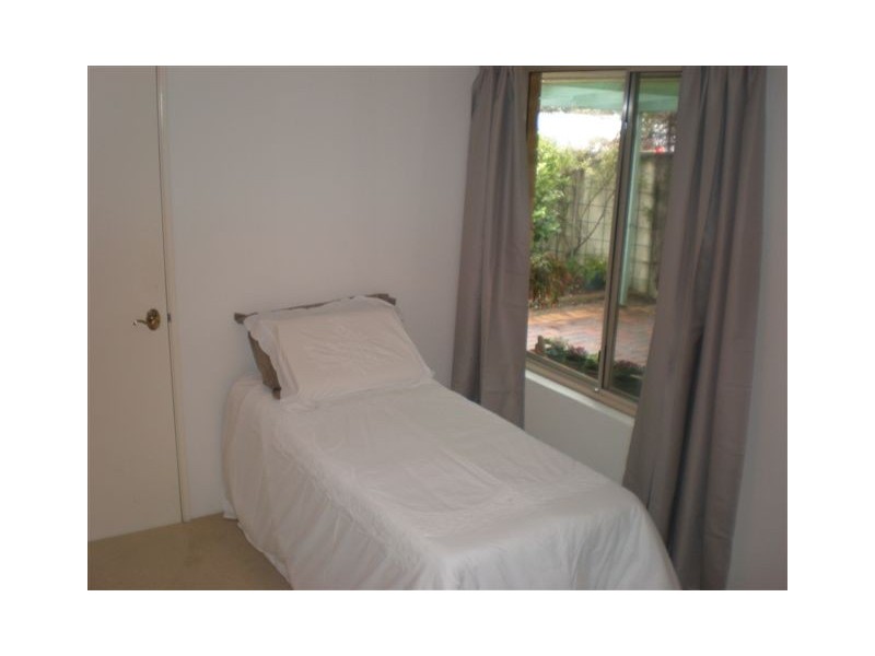 19B Gairloch Pl, Joondalup WA 6027