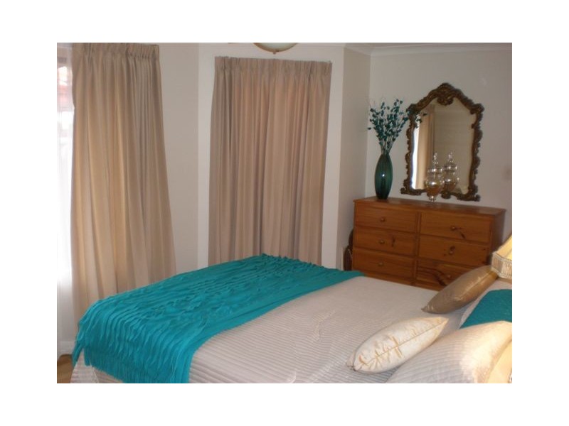 19B Gairloch Pl, Joondalup WA 6027