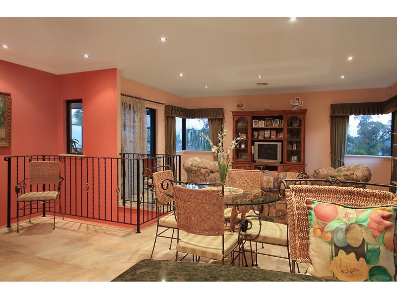 210 Roberts Street, Joondanna WA 6060