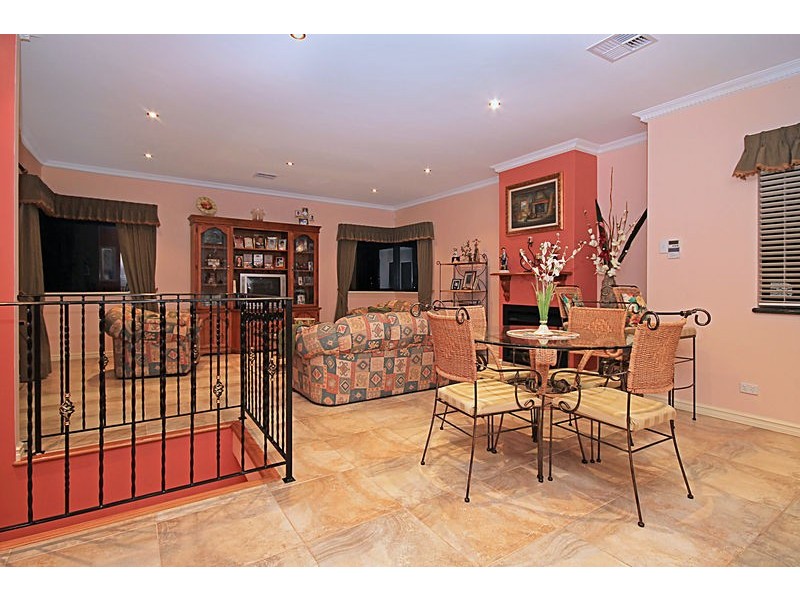 210 Roberts Street, Joondanna WA 6060