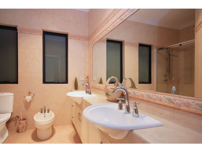 210 Roberts Street, Joondanna WA 6060