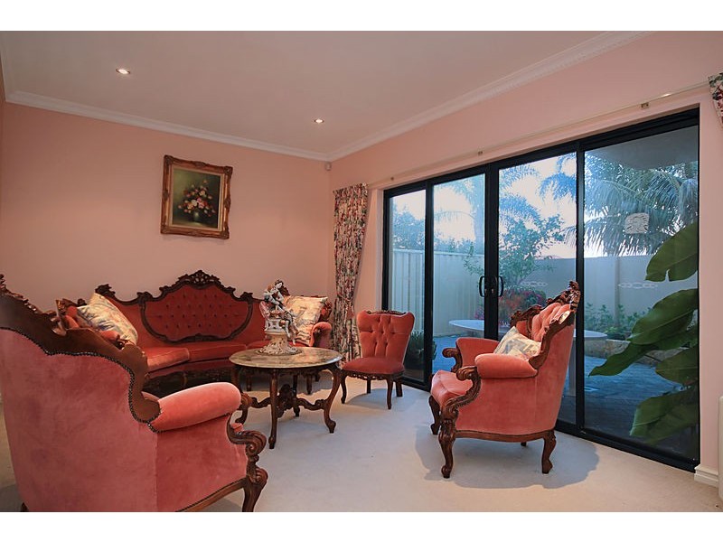 210 Roberts Street, Joondanna WA 6060