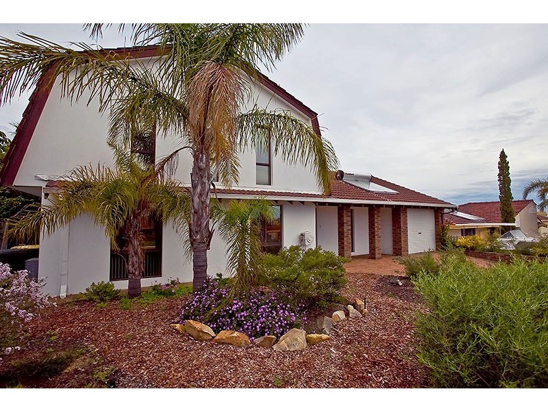 8 Alicia Street, Kallaroo WA 6025