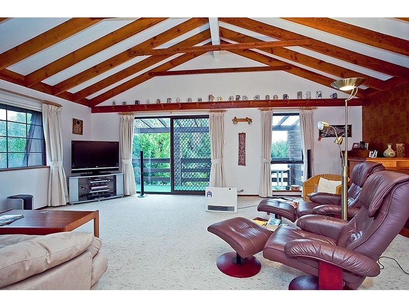 8 Alicia Street, Kallaroo WA 6025