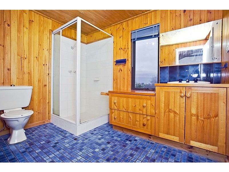 8 Alicia Street, Kallaroo WA 6025