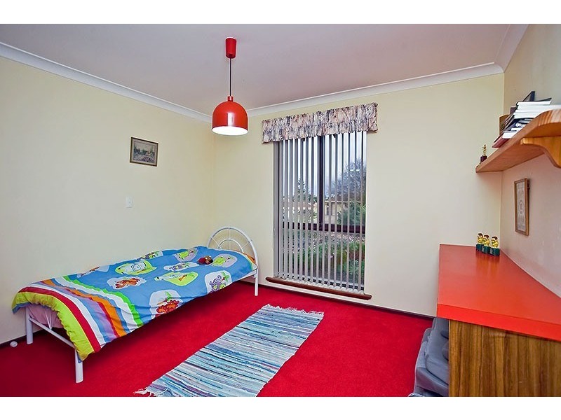 8 Alicia Street, Kallaroo WA 6025