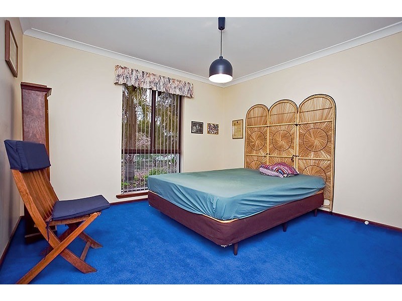 8 Alicia Street, Kallaroo WA 6025