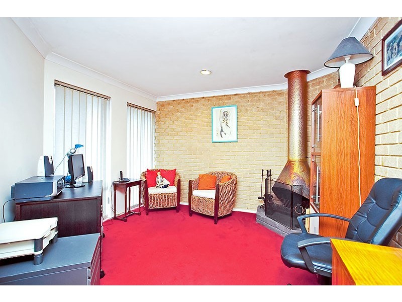 4 Barone Road, Craigie WA 6025