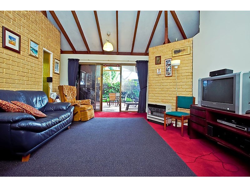 4 Barone Road, Craigie WA 6025