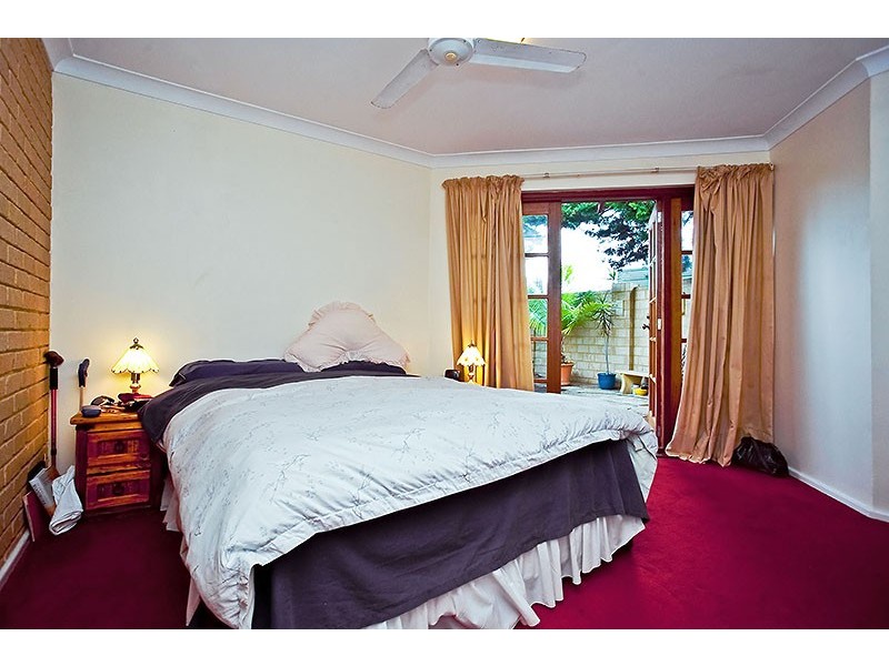 4 Barone Road, Craigie WA 6025