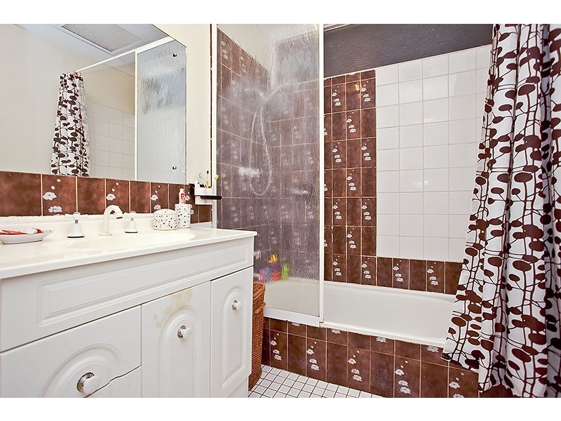 4 Barone Road, Craigie WA 6025