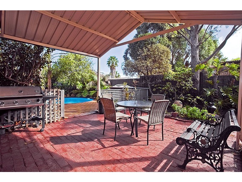 4 Barone Road, Craigie WA 6025