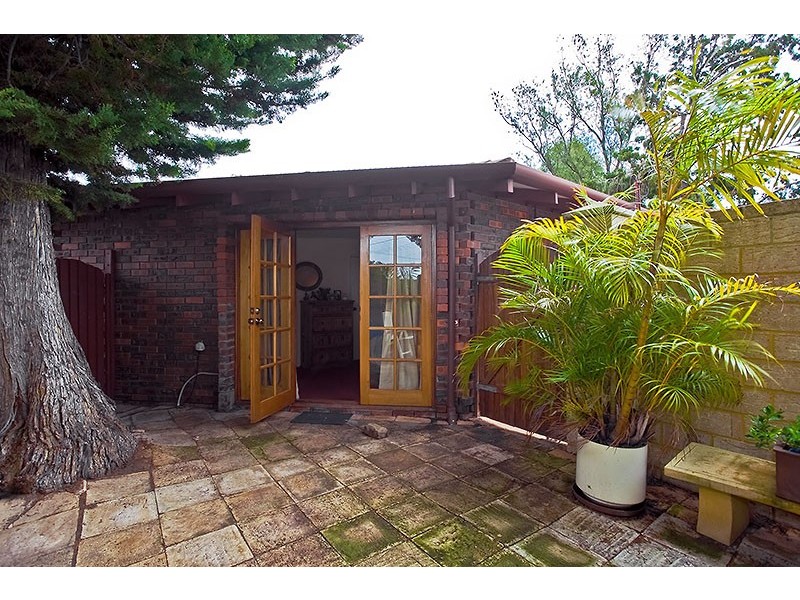 4 Barone Road, Craigie WA 6025