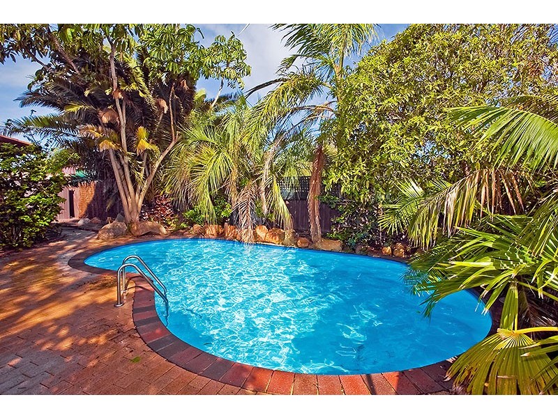 4 Barone Road, Craigie WA 6025