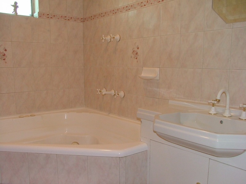 18 Macarthur Avenue, Padbury WA 6025