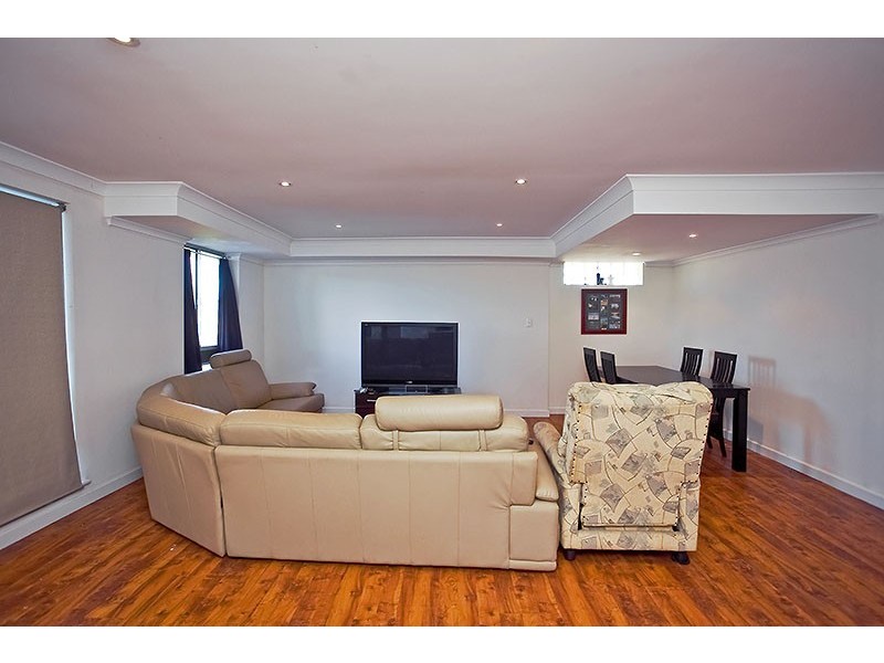 123 Giles Avenue, Padbury WA 6025