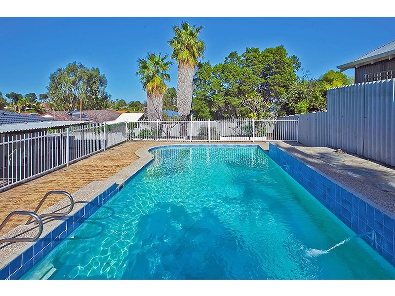 123 Giles Avenue, Padbury WA 6025