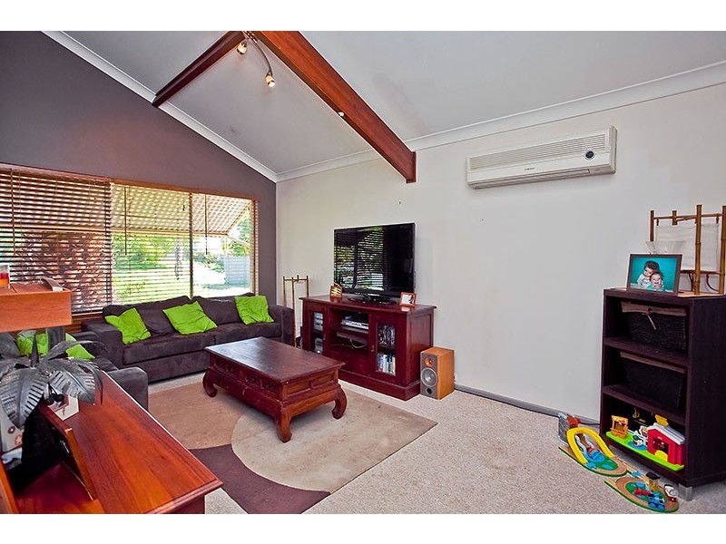 3 Shell Court, Beldon WA 6027