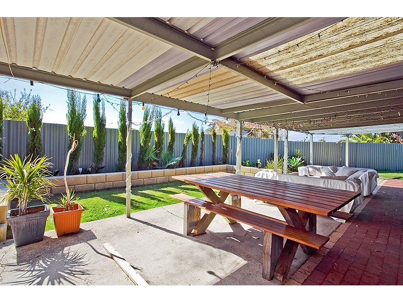 3 Shell Court, Beldon WA 6027