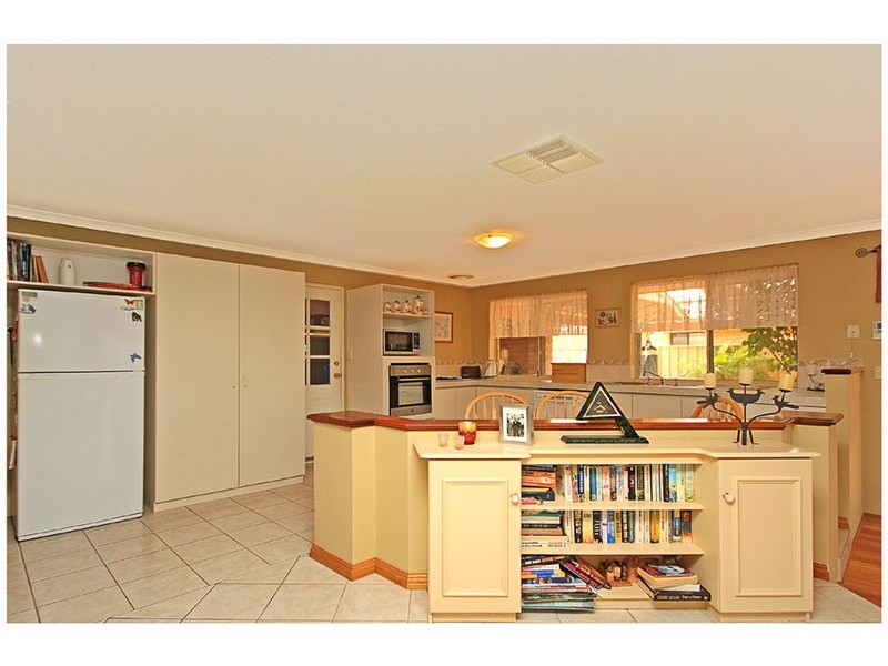 16 San Pedro Turn, Iluka WA 6028