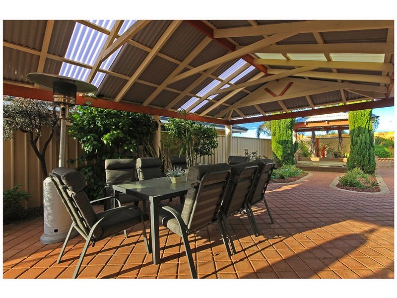 16 San Pedro Turn, Iluka WA 6028