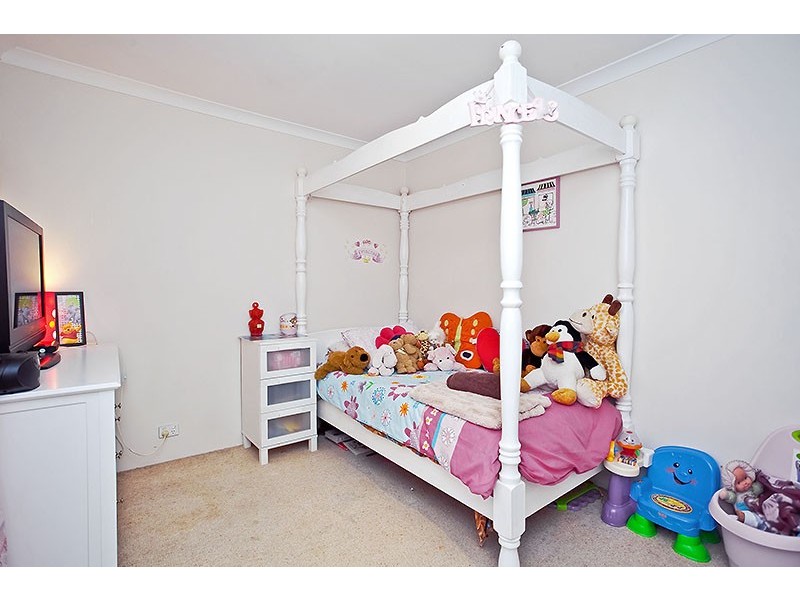 26 Goldfinch Loop, Woodvale WA 6026