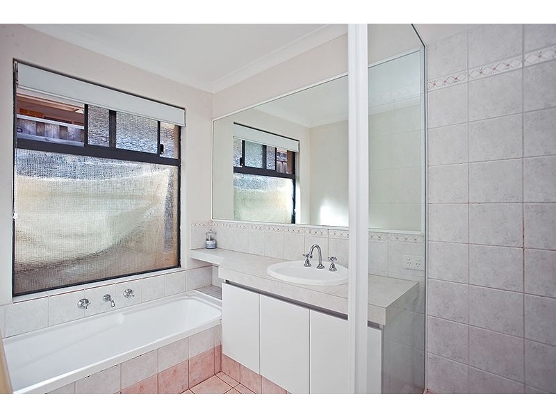 26 Goldfinch Loop, Woodvale WA 6026