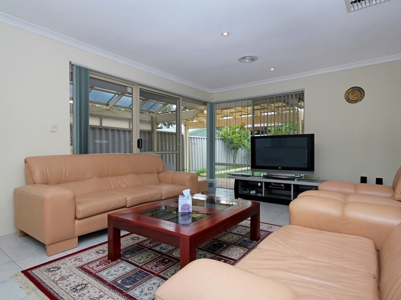 7 Toovey Court, Padbury WA 6025