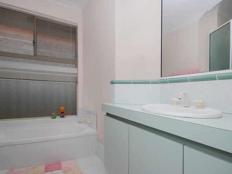 7 Toovey Court, Padbury WA 6025