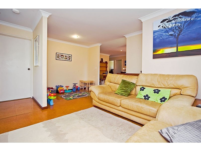 47 Greenfields Circle, Hocking WA 6065