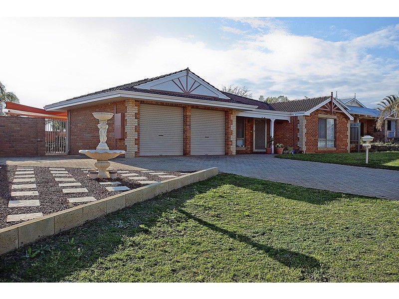 9 Canterbury Circle, Currambine WA 6028