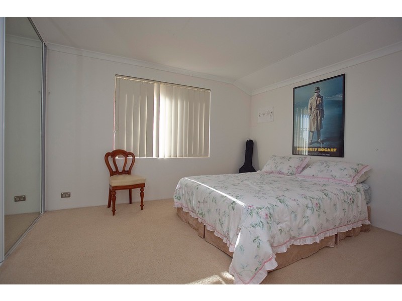 9 Canterbury Circle, Currambine WA 6028