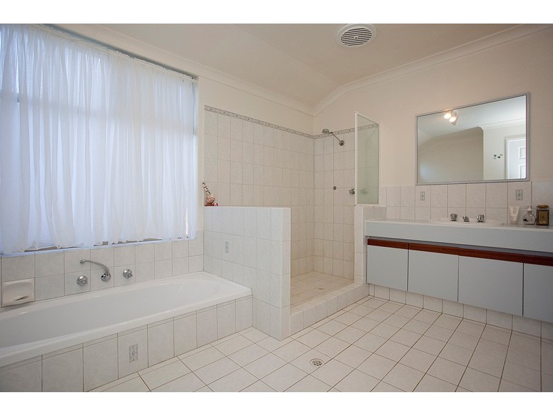 9 Canterbury Circle, Currambine WA 6028