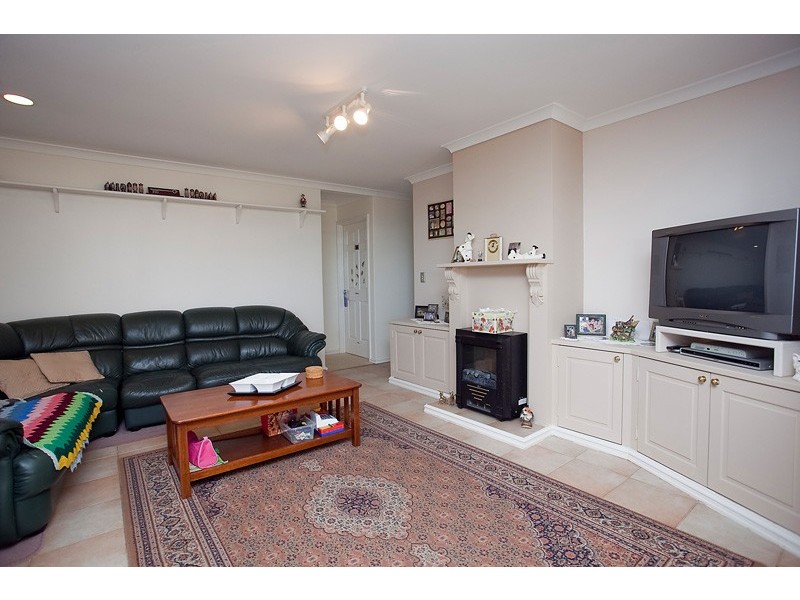 9 Canterbury Circle, Currambine WA 6028